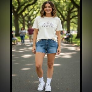 Twentyone 21 Denim Shorts Women’s size 26 Blue Jean flayed hem zip fly *